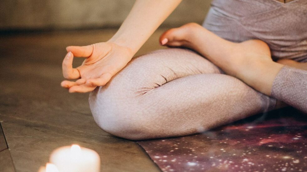 3 einfache Yoga Übungen für deinen Alltag